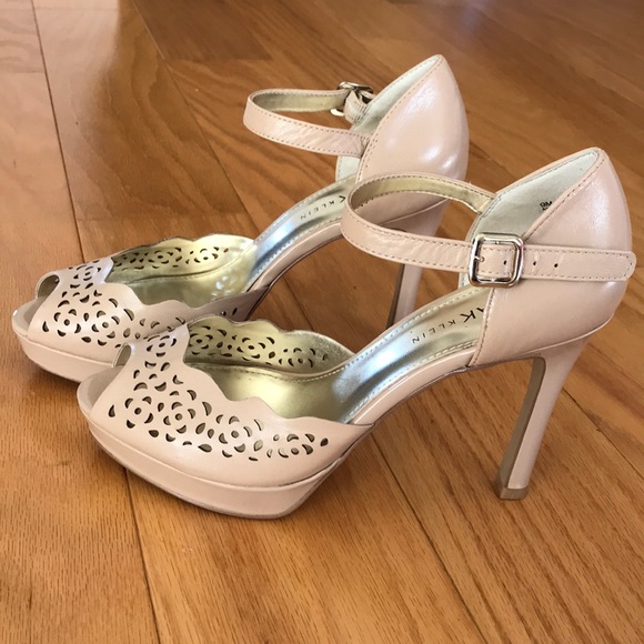 Anne Klein Shoes - Anne Klein nude heels